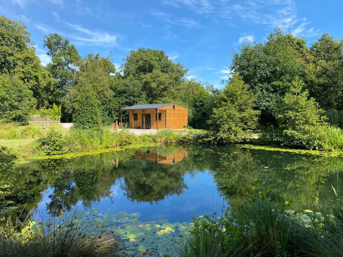 Kingfisher Cabin - Wild Escapes Wrenbury Off Grid Glamping - Ages 12 And Over Baddiley Buitenkant foto
